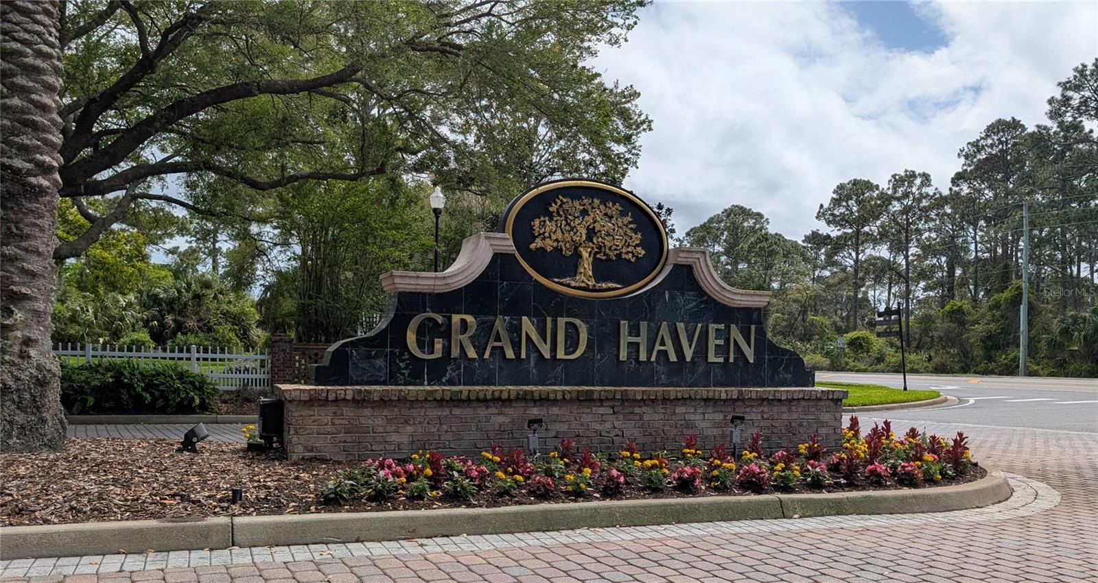 Image 2 of 37 For 19 River Landing Drive