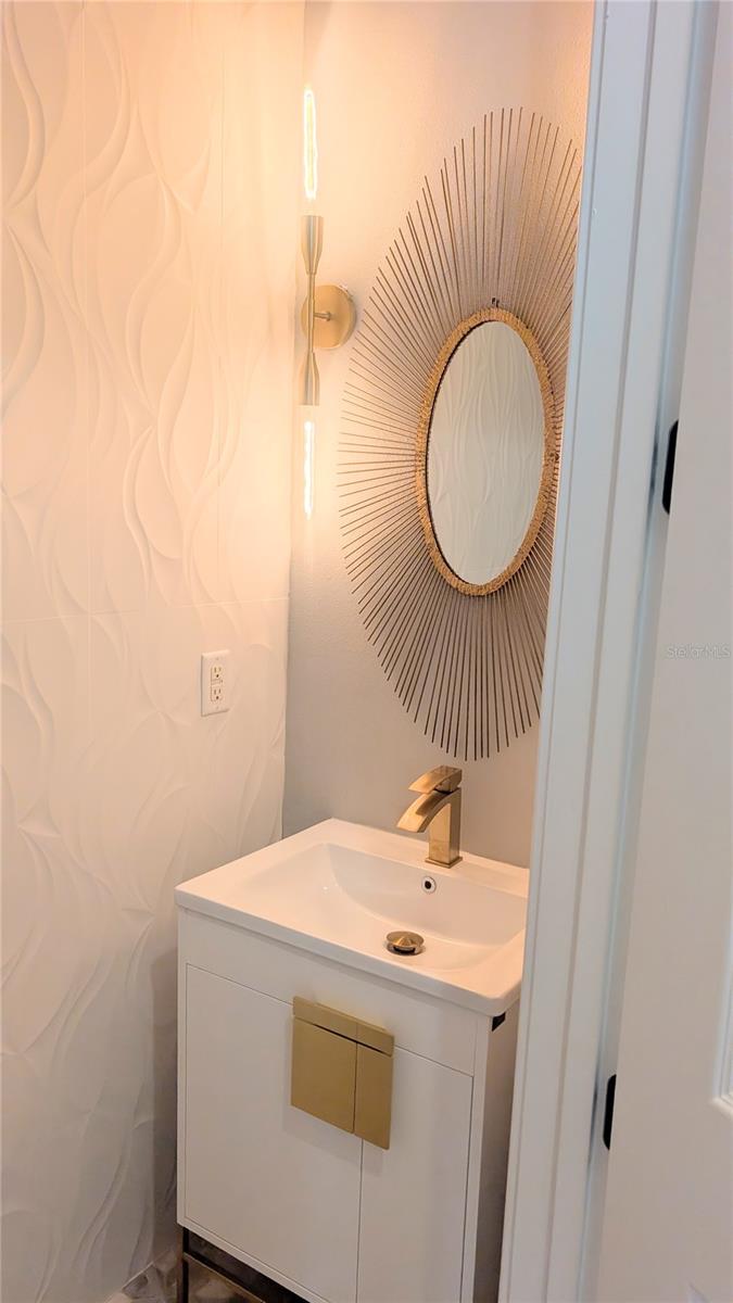 Image 25 of 37 For 19 River Landing Drive