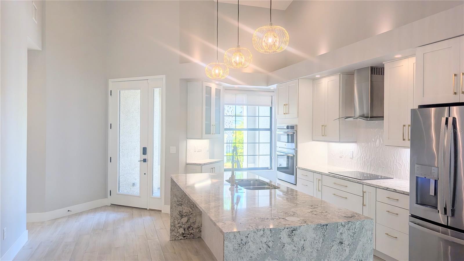 Image 4 of 37 For 19 River Landing Drive