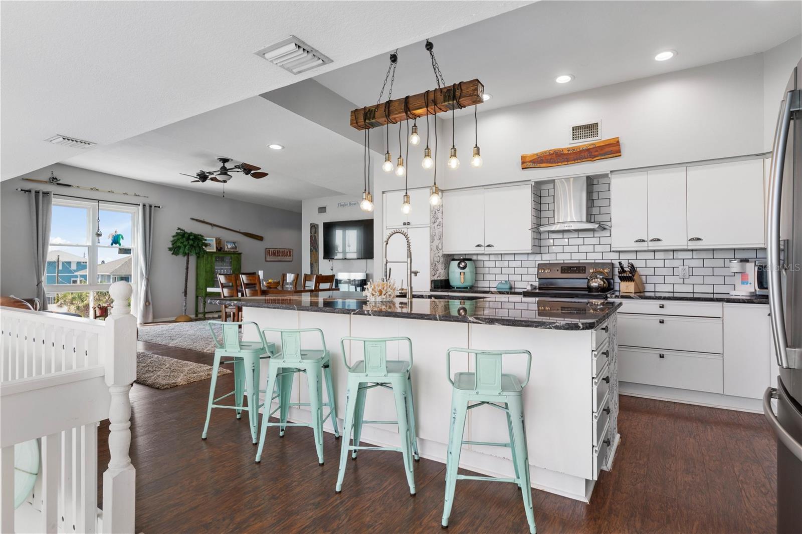 Image 23 of 100 For 901 Ocean Shore Boulevard