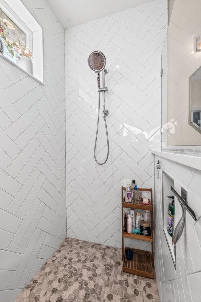 Image 65 of 96 For 63 Guanahani Trail