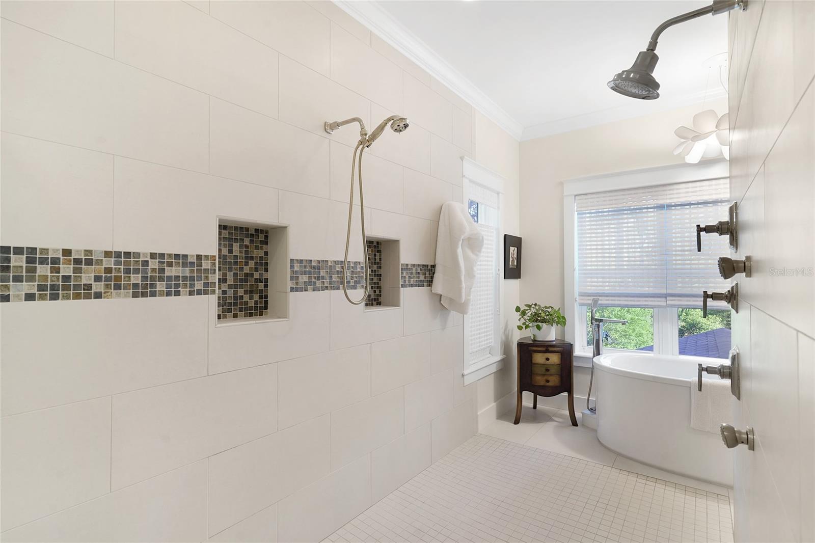 Image 23 of 62 For 705 Ocean Gate Lane