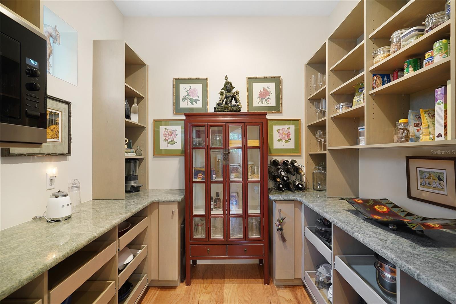 Image 34 of 62 For 705 Ocean Gate Lane