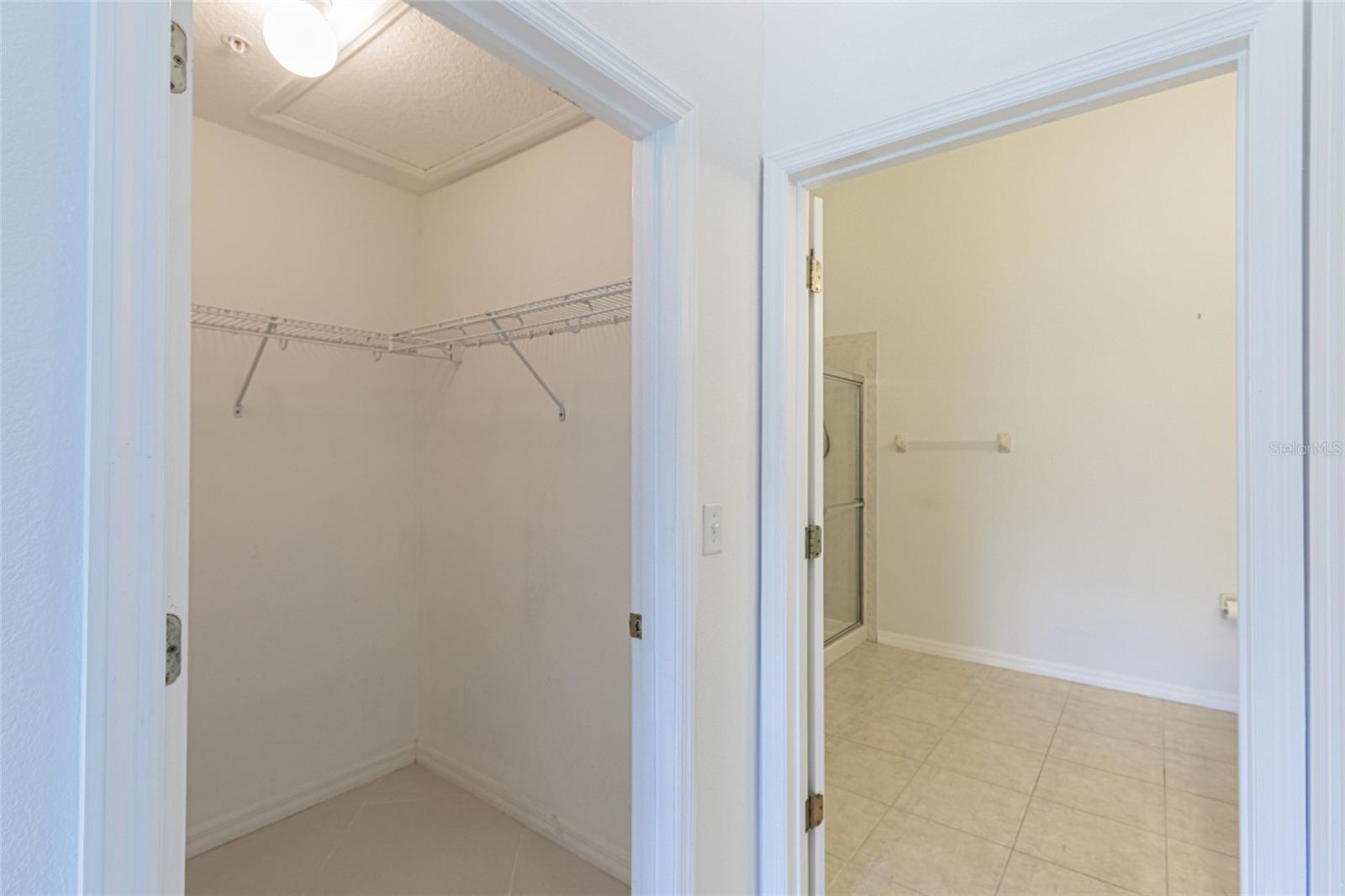 Image 14 of 50 For 1200 Canopy Walk Lane 1233