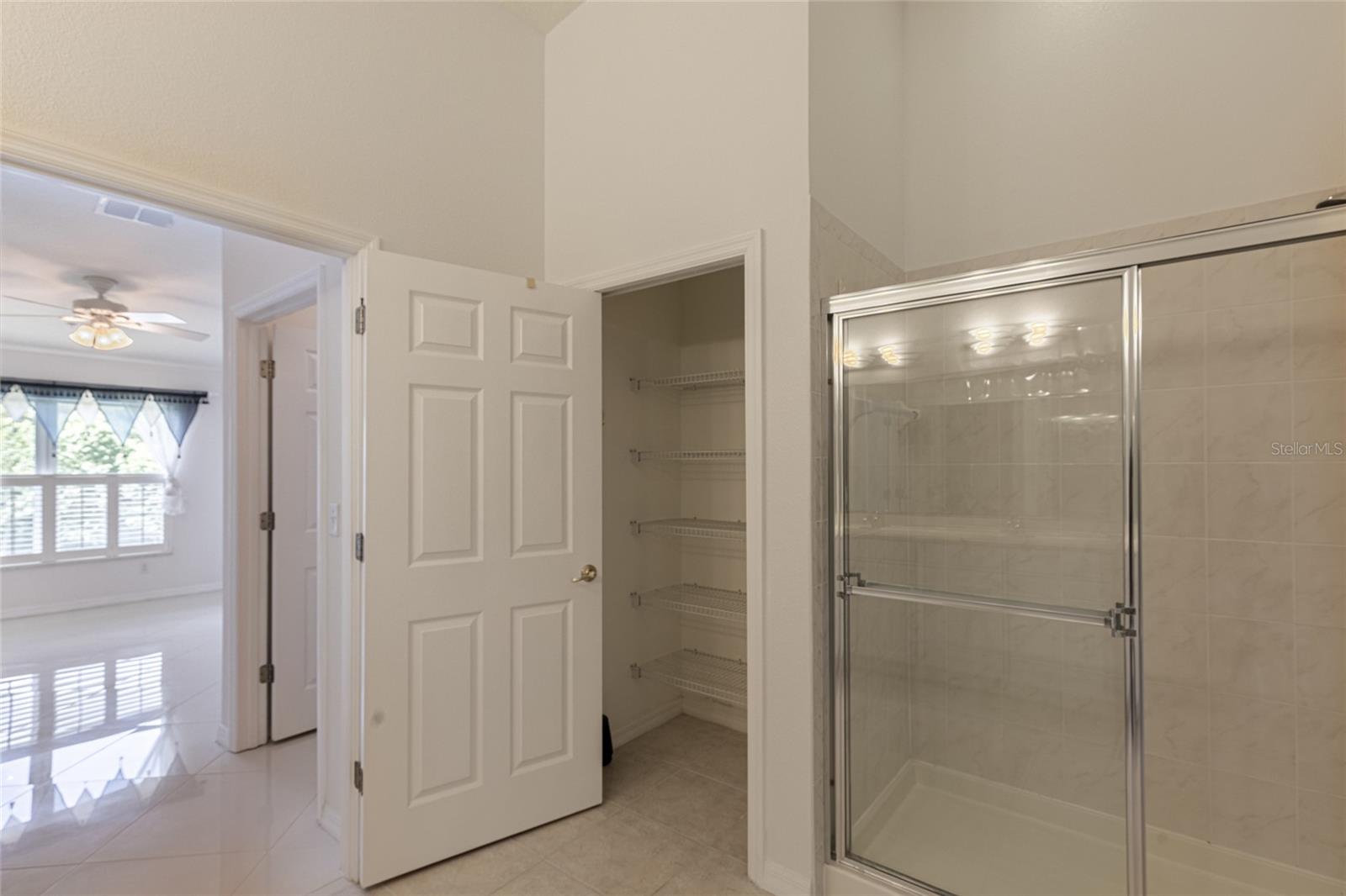 Image 16 of 50 For 1200 Canopy Walk Lane 1233