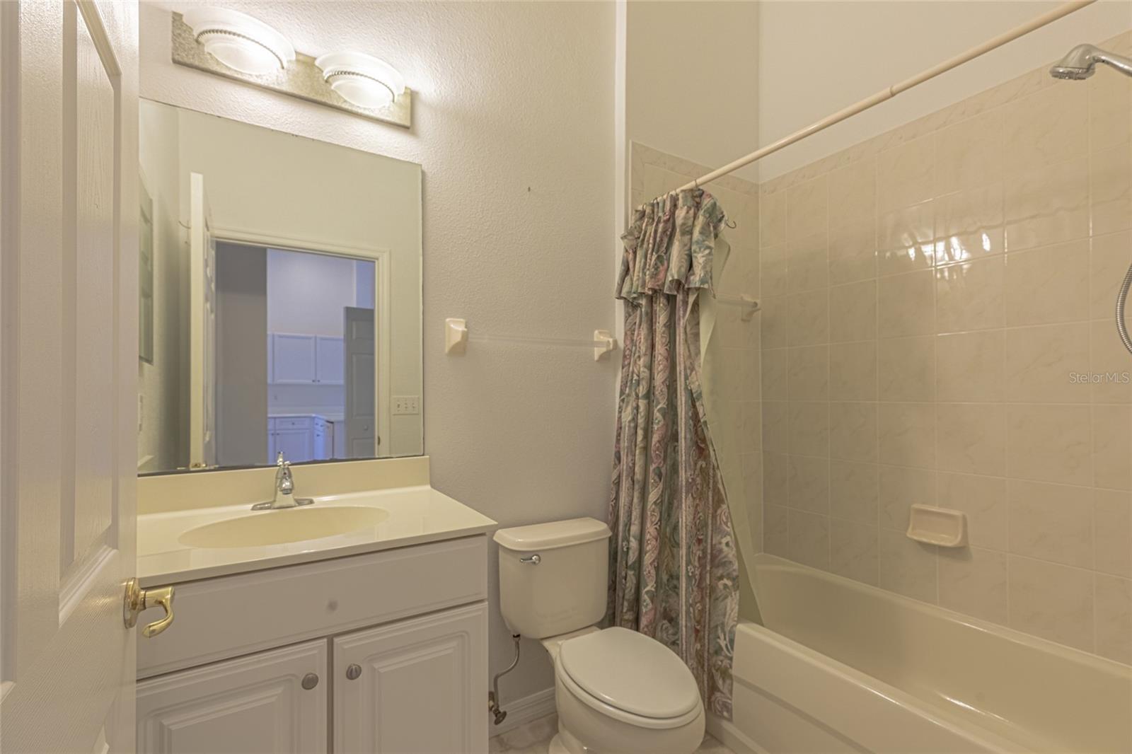 Image 19 of 50 For 1200 Canopy Walk Lane 1233