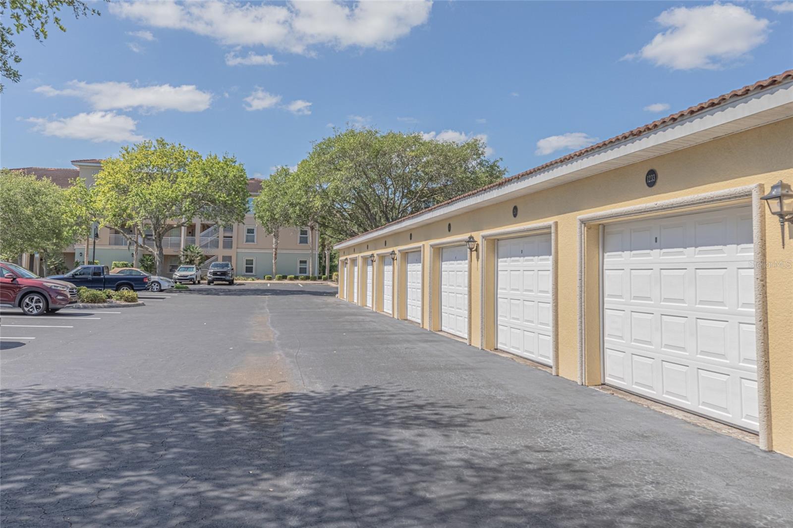 Image 27 of 50 For 1200 Canopy Walk Lane 1233