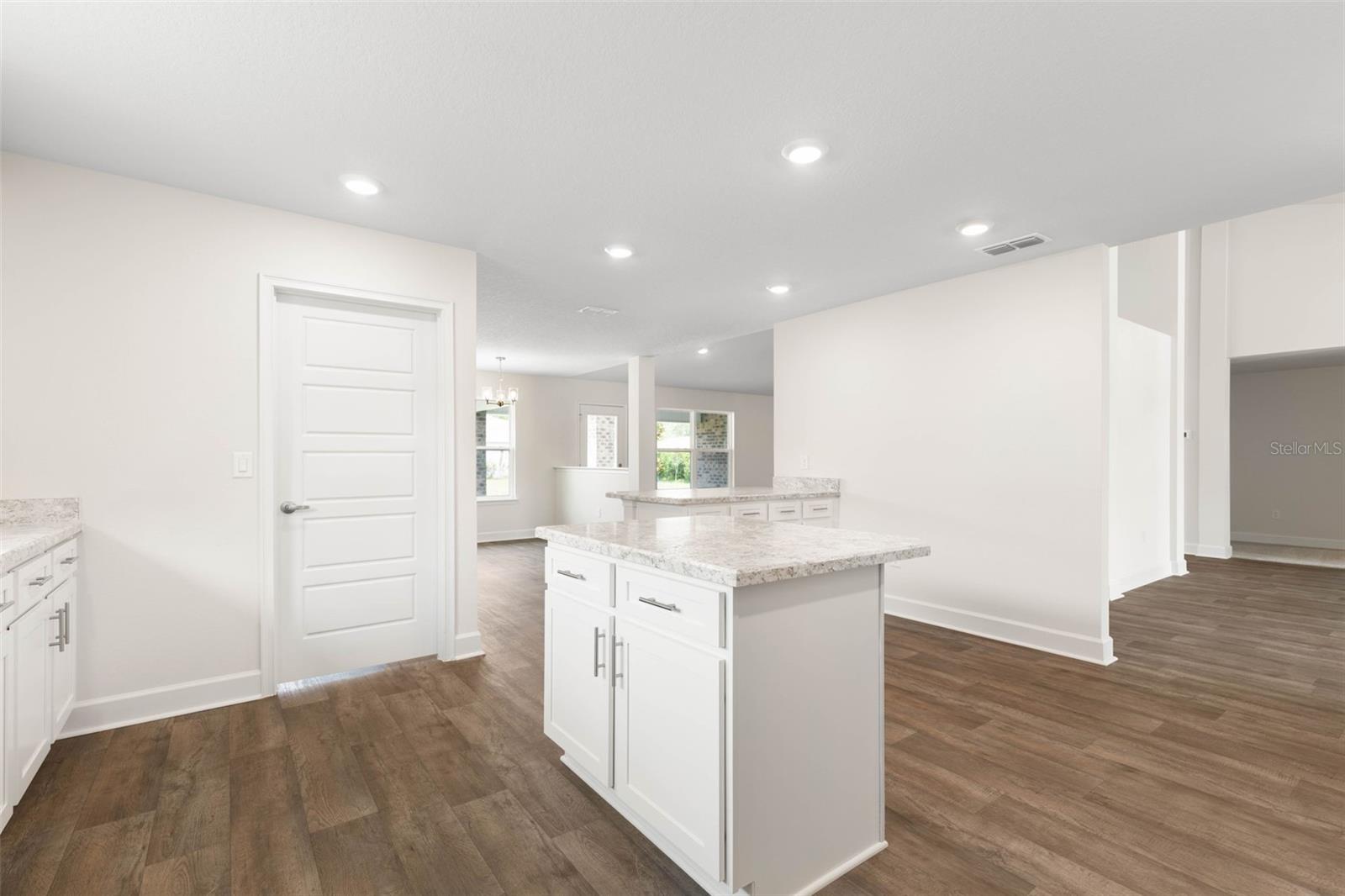 Image 12 of 41 For 19 Regina Lane