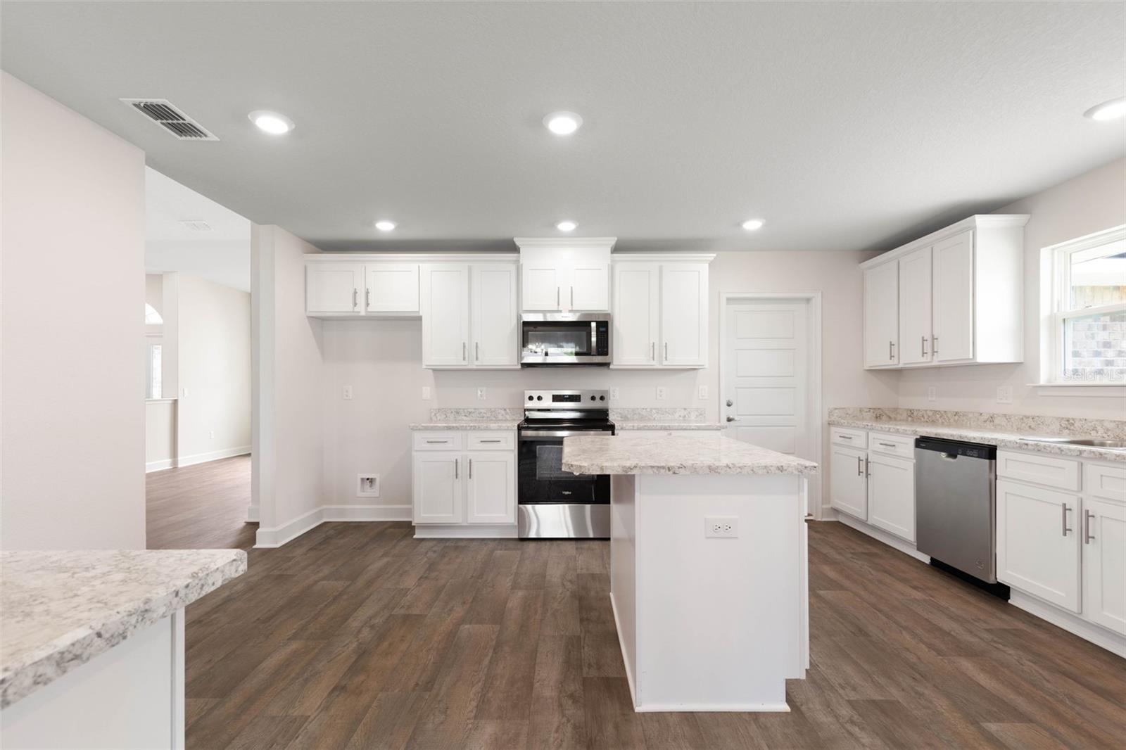 Image 13 of 41 For 19 Regina Lane