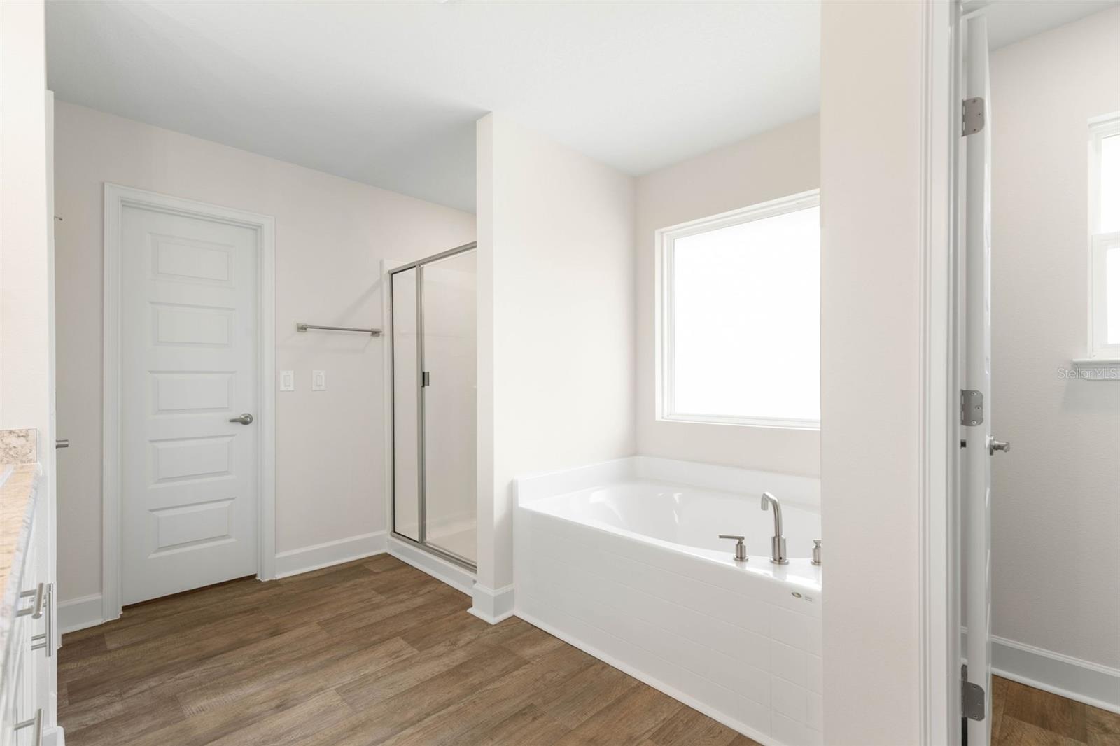 Image 24 of 41 For 19 Regina Lane