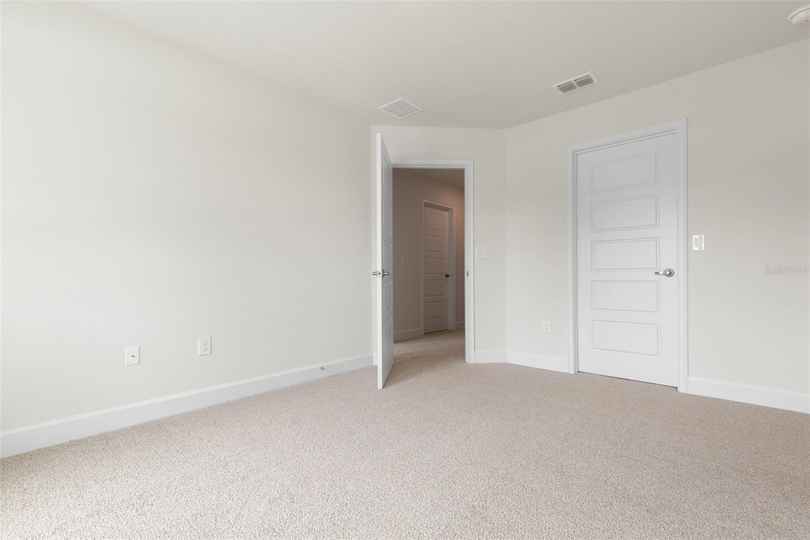 Image 32 of 41 For 19 Regina Lane