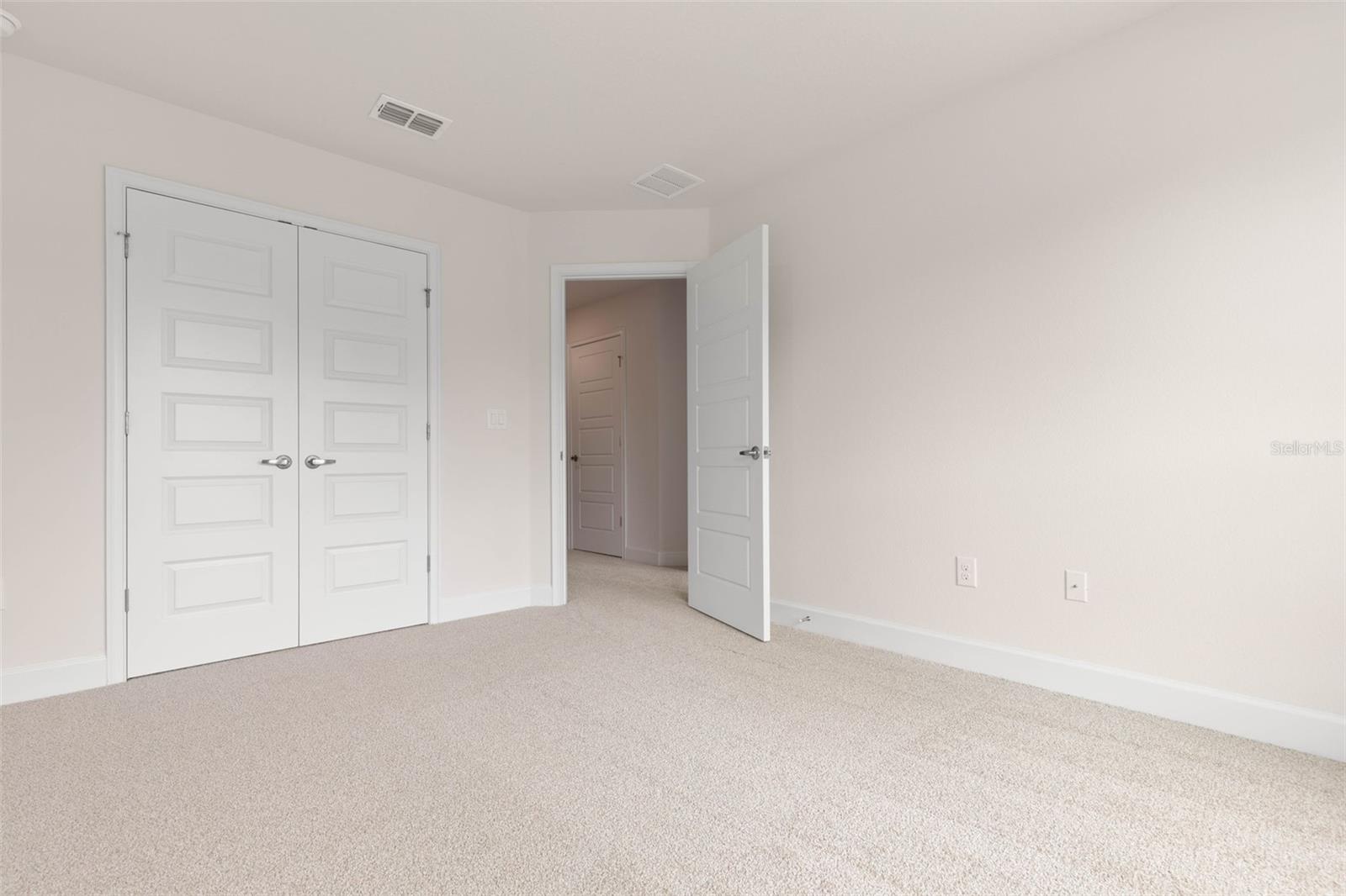 Image 36 of 41 For 19 Regina Lane