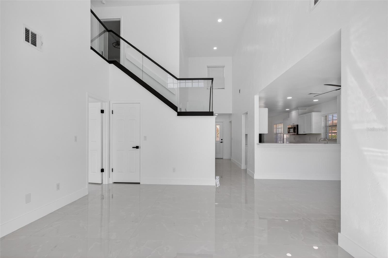 Image 10 of 35 For 16 San Miguel