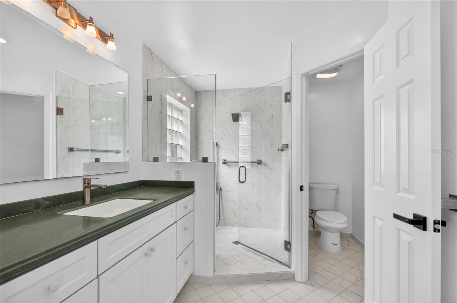 Image 24 of 35 For 16 San Miguel