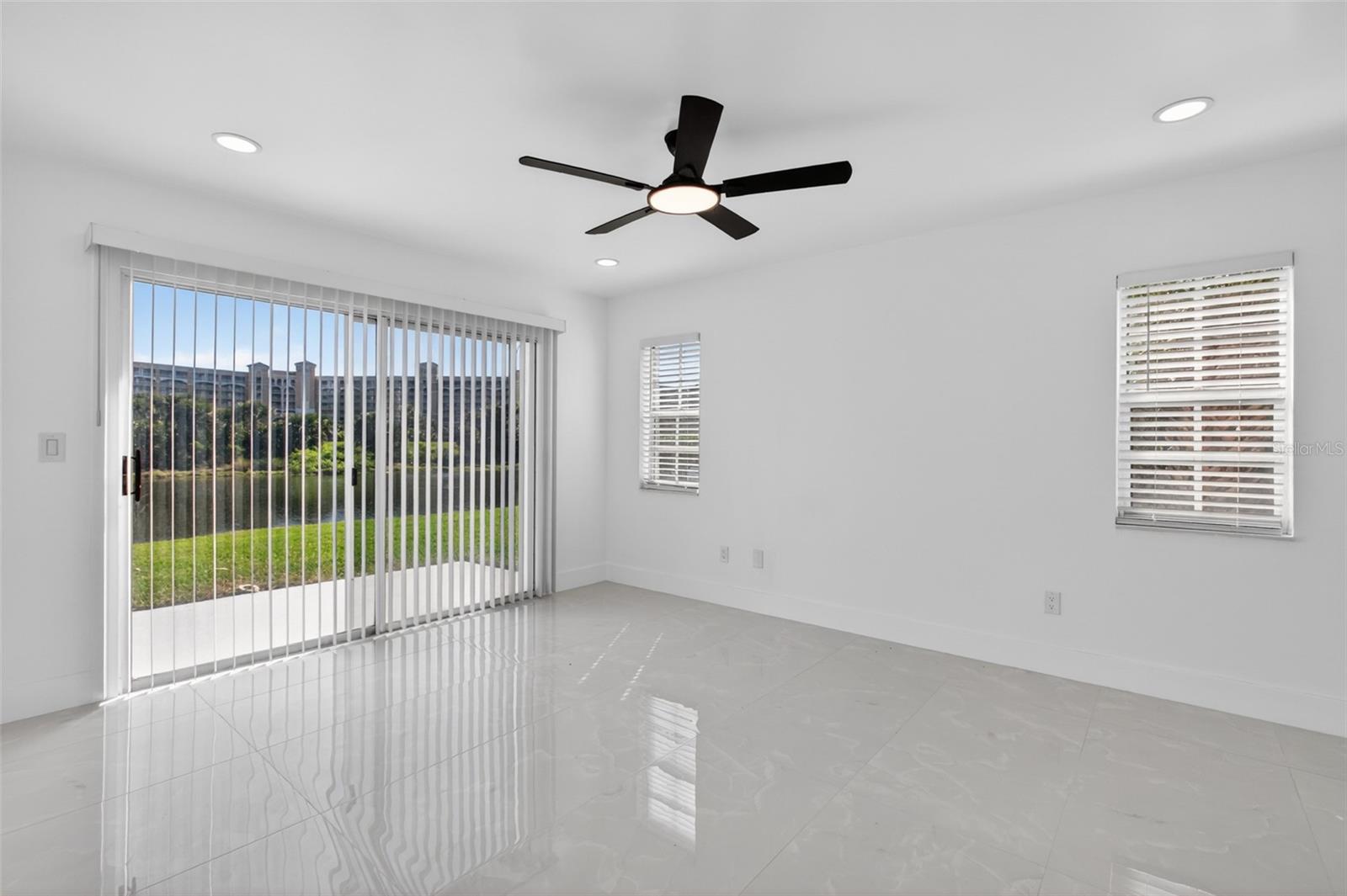 Image 27 of 35 For 16 San Miguel