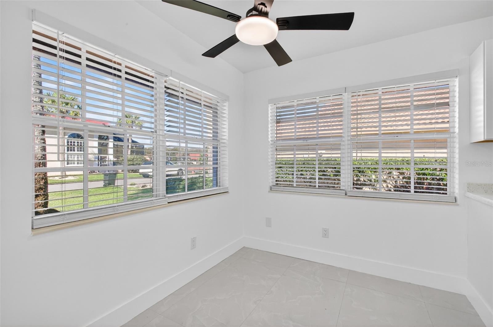 Image 33 of 35 For 16 San Miguel