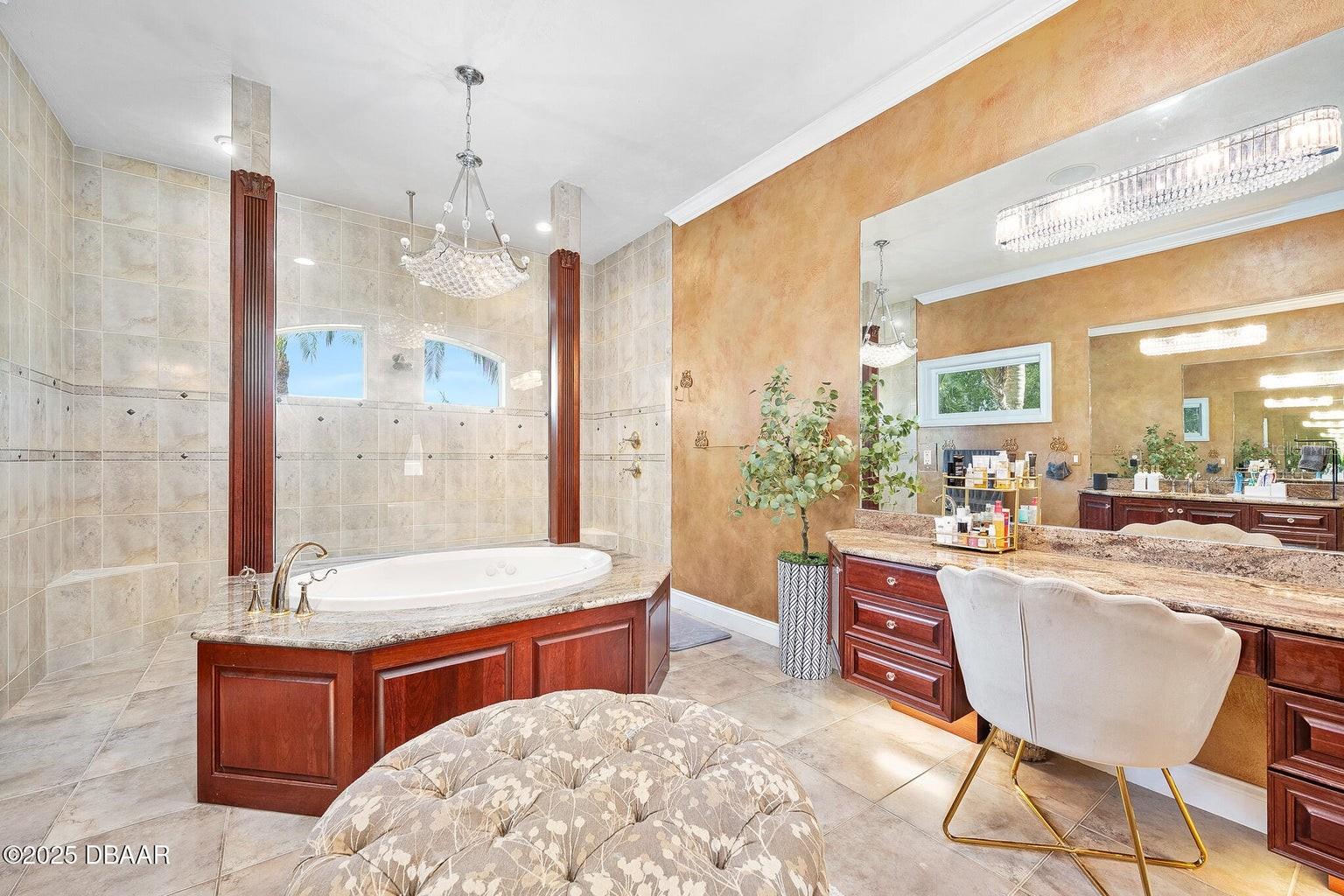 Image 21 of 100 For 602 Tomoka Avenue