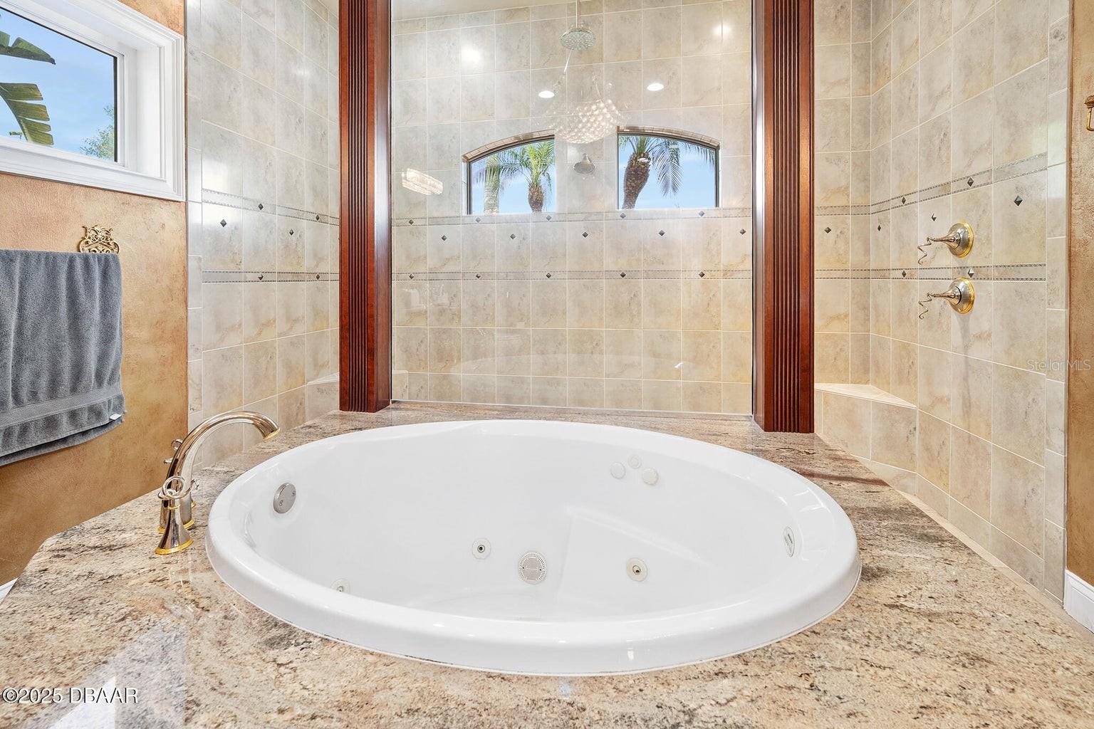 Image 23 of 100 For 602 Tomoka Avenue