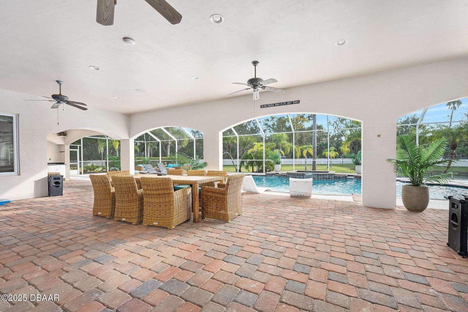 Image 35 of 100 For 602 Tomoka Avenue