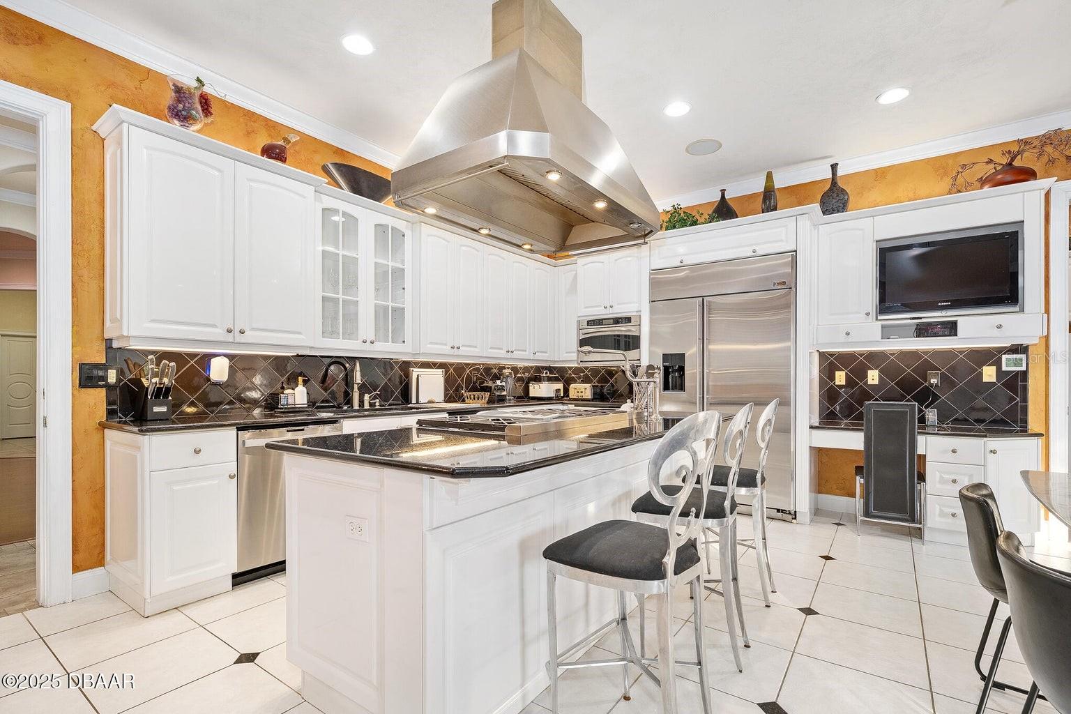 Image 64 of 100 For 602 Tomoka Avenue