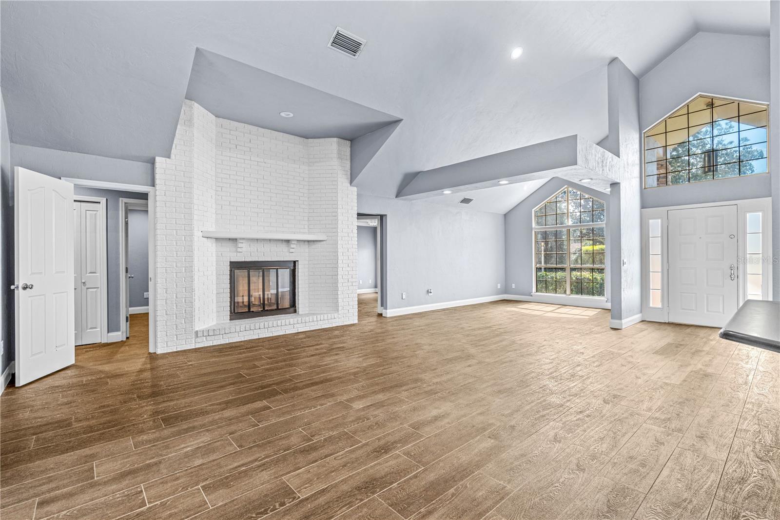 Image 11 of 97 For 31 Magnolia Court