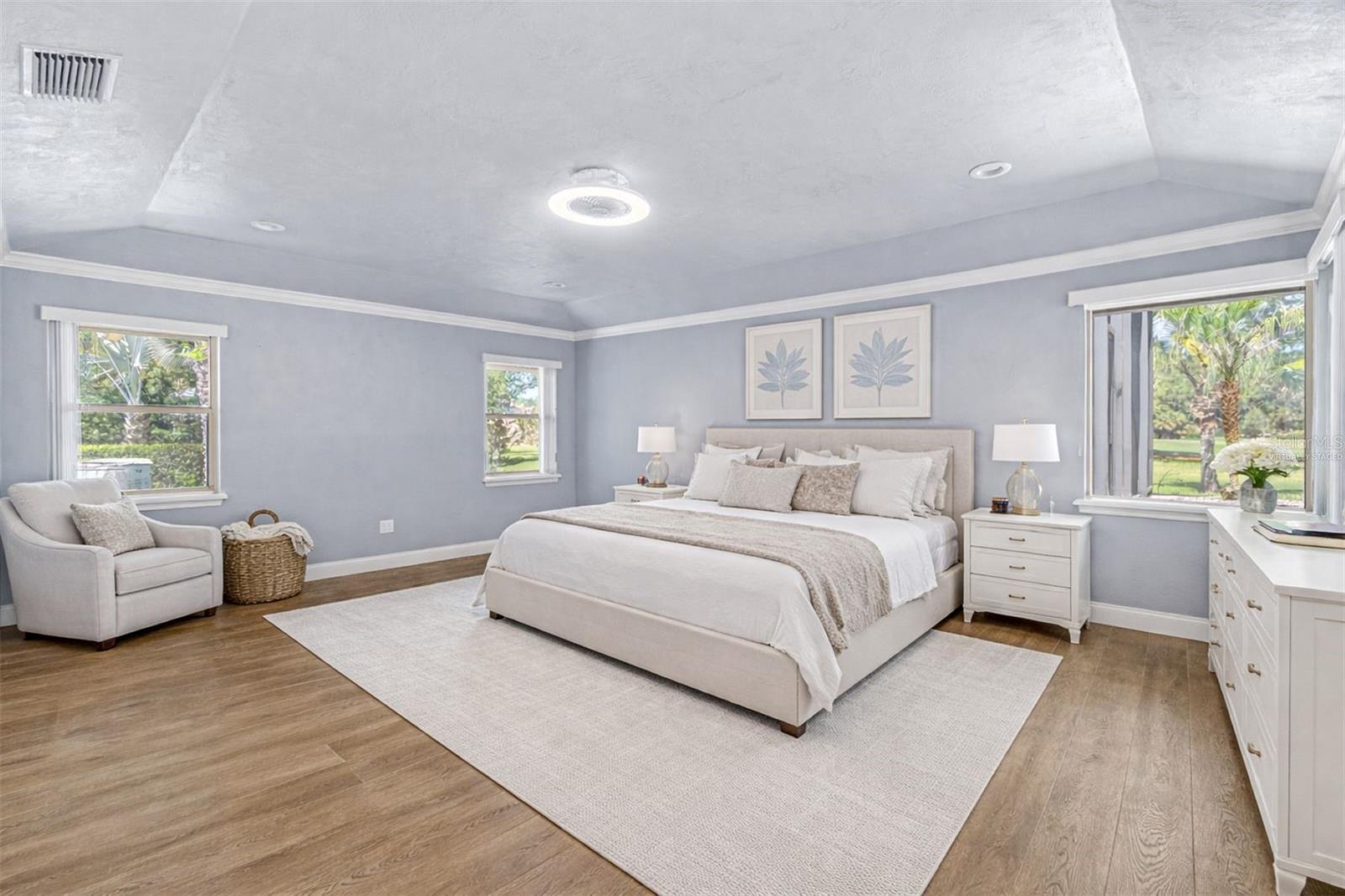 Image 23 of 97 For 31 Magnolia Court