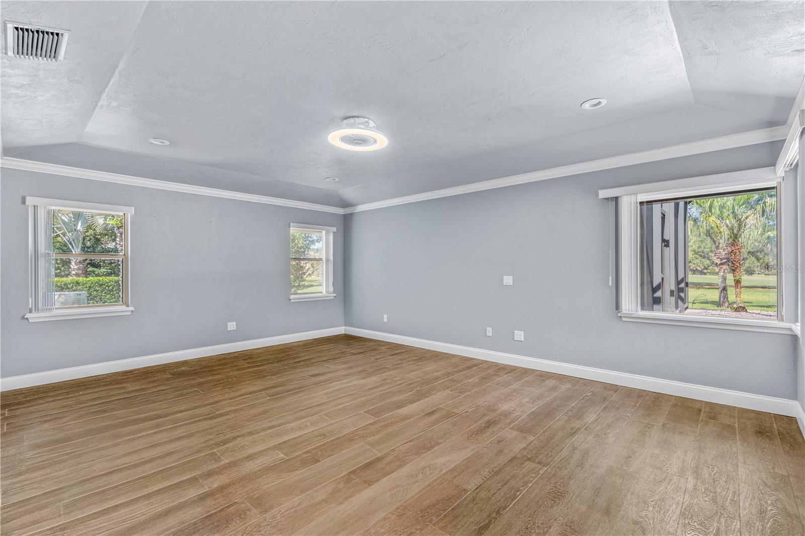 Image 24 of 97 For 31 Magnolia Court