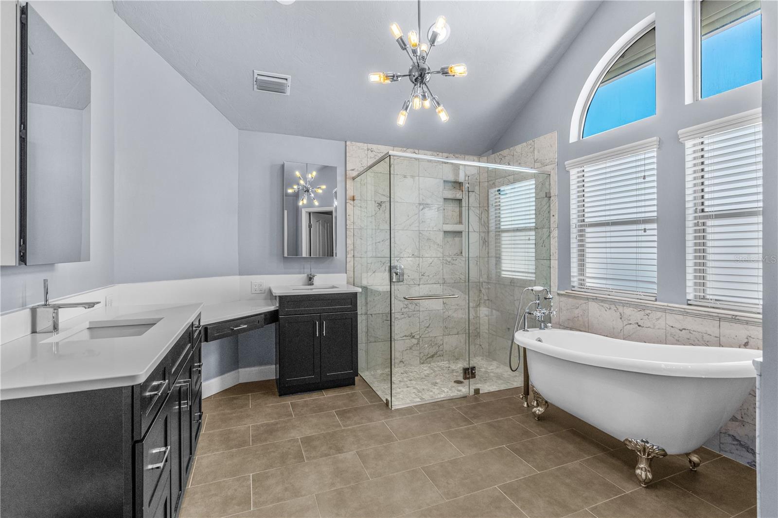 Image 26 of 97 For 31 Magnolia Court