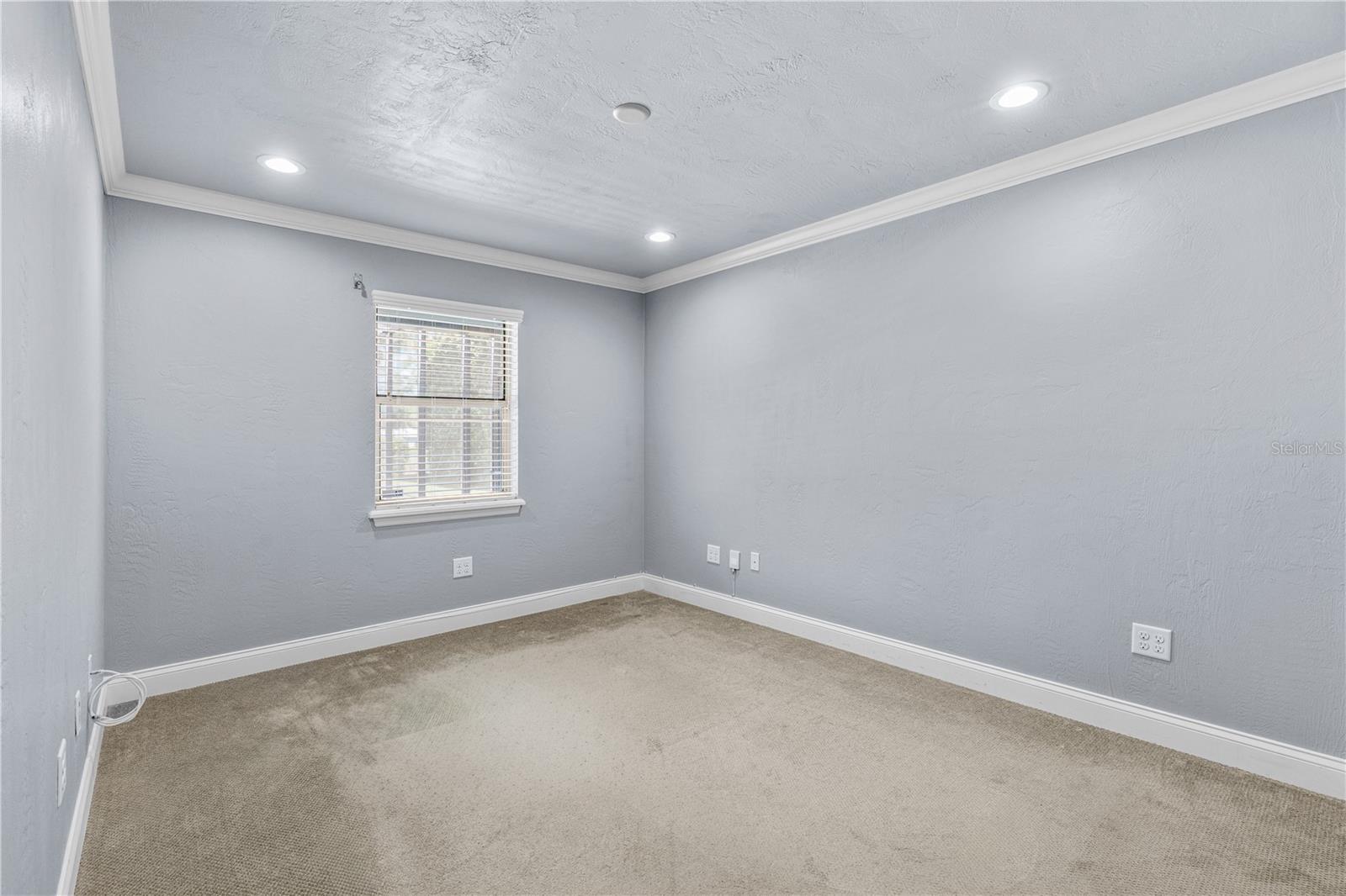 Image 37 of 97 For 31 Magnolia Court