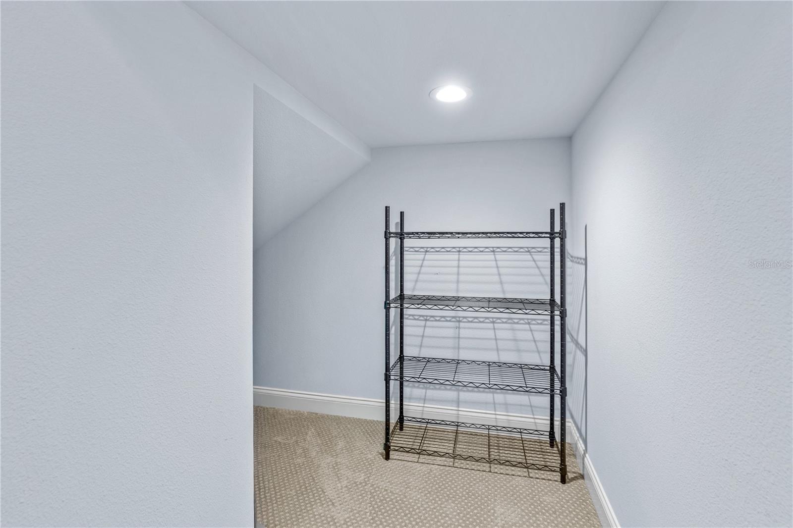 Image 47 of 97 For 31 Magnolia Court