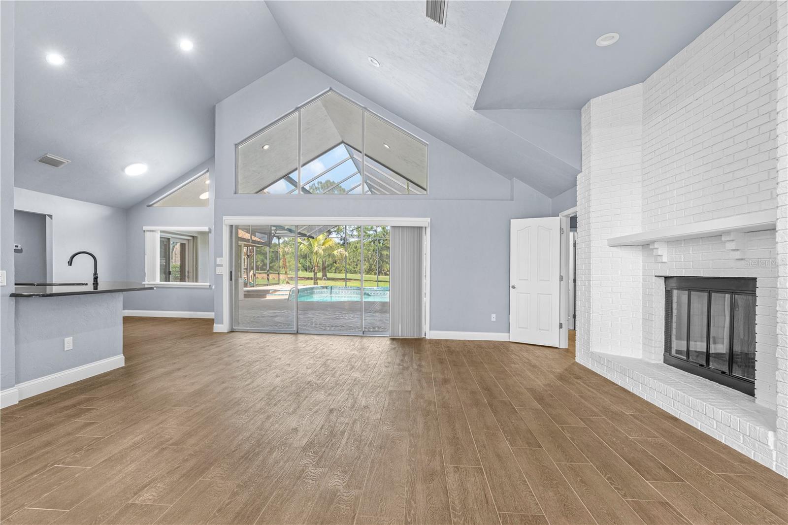 Image 6 of 97 For 31 Magnolia Court