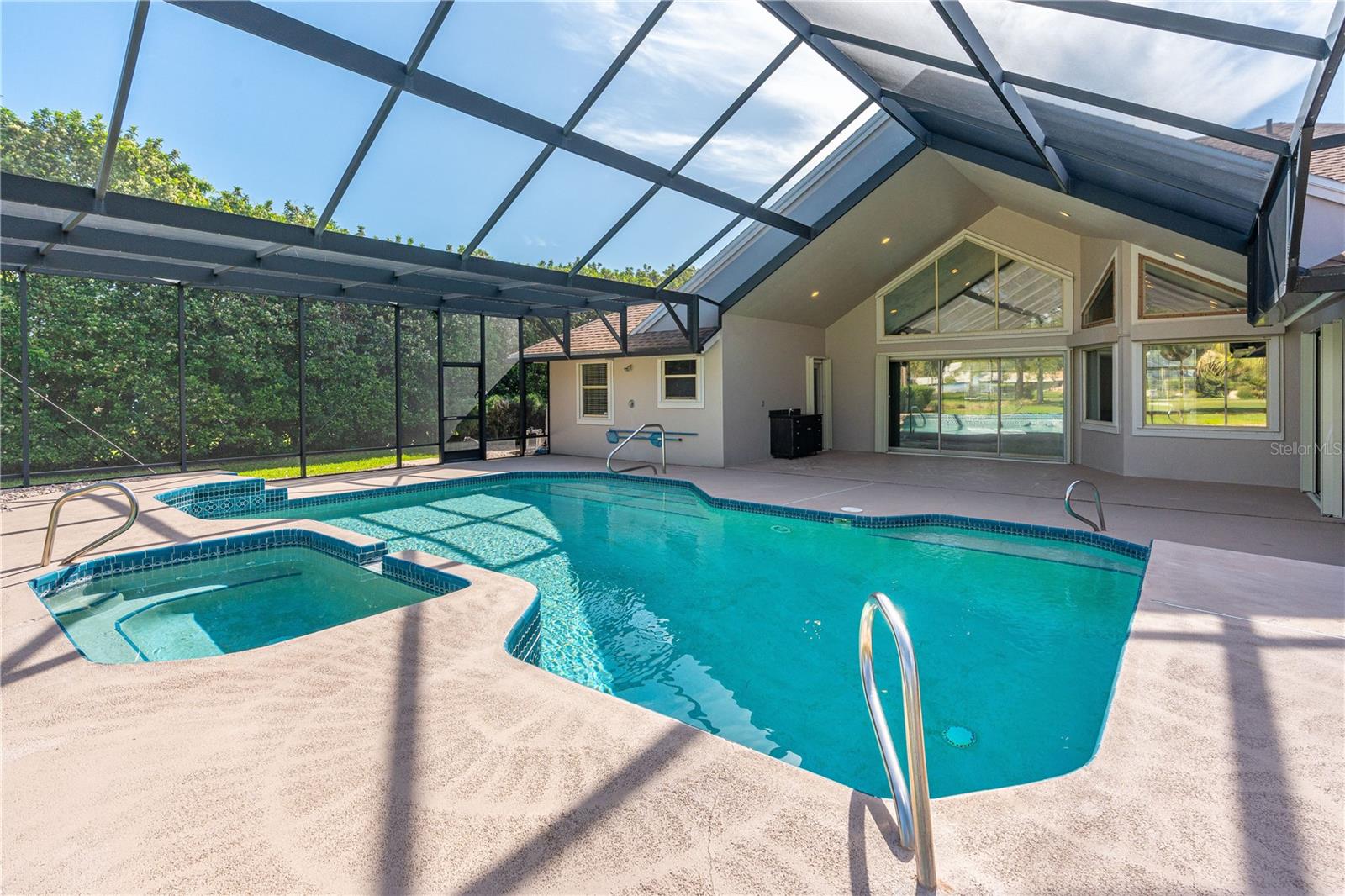 Image 65 of 97 For 31 Magnolia Court