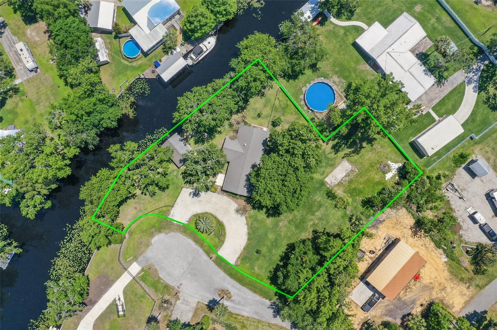 Details for 137 & 135 Riverside Drive, SATSUMA, FL 32189