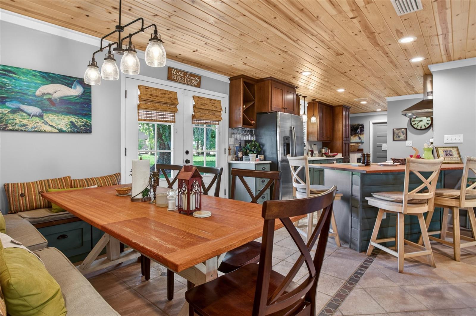 Image 15 of 43 For 137 & 135 Riverside Drive