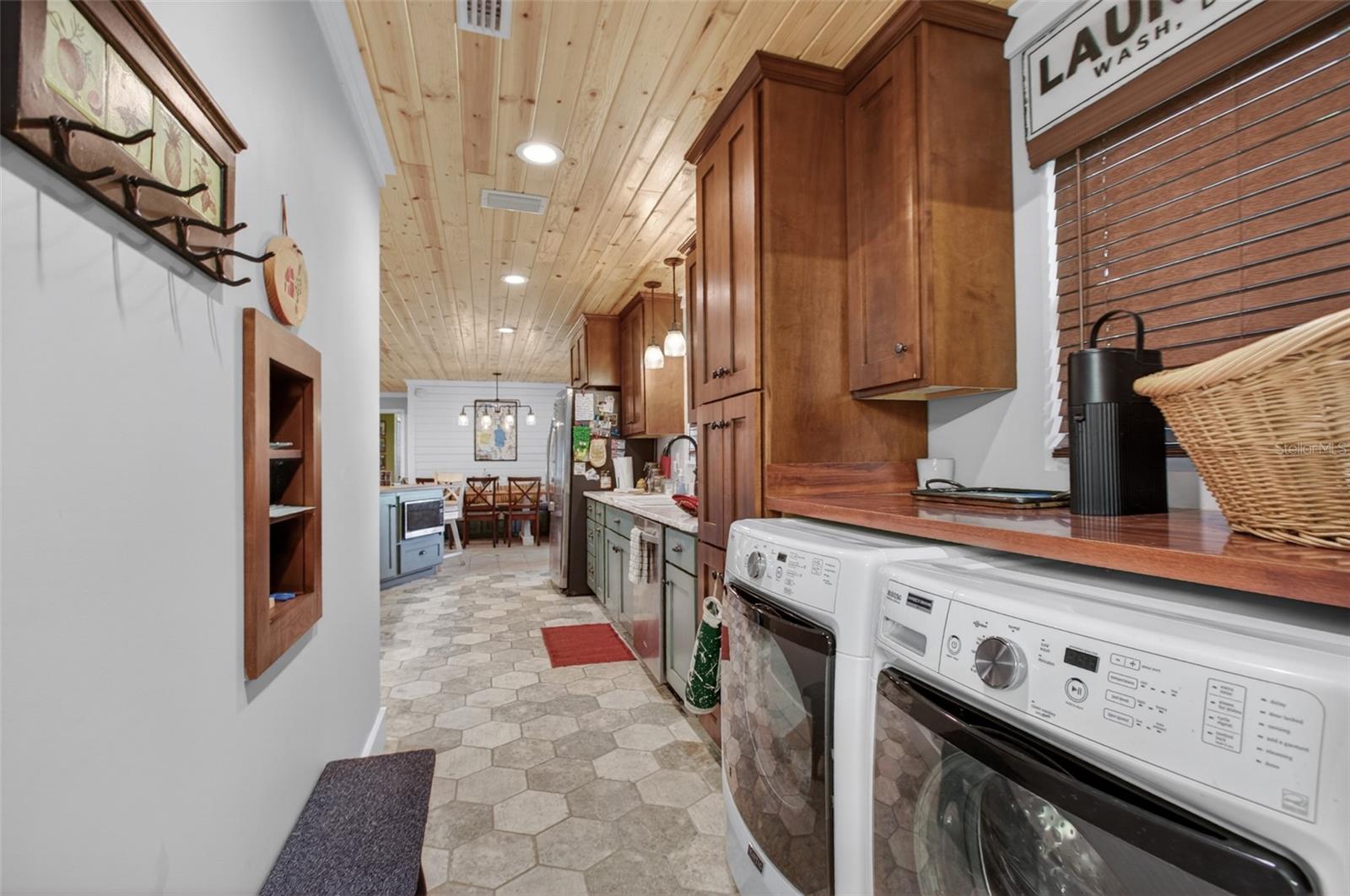 Image 17 of 43 For 137 & 135 Riverside Drive