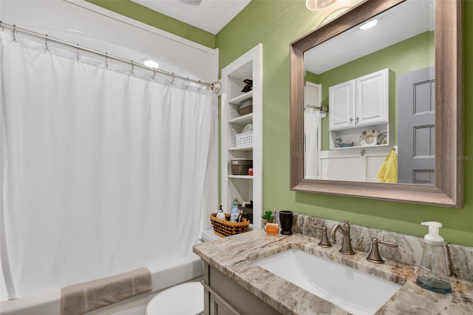 Image 26 of 43 For 137 & 135 Riverside Drive