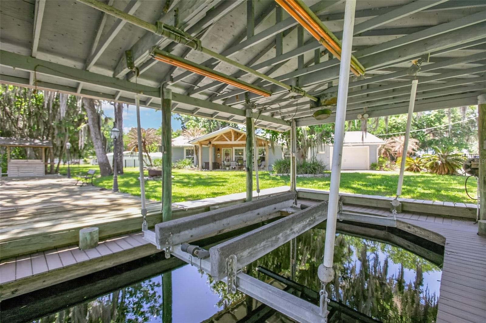 Image 33 of 43 For 137 & 135 Riverside Drive