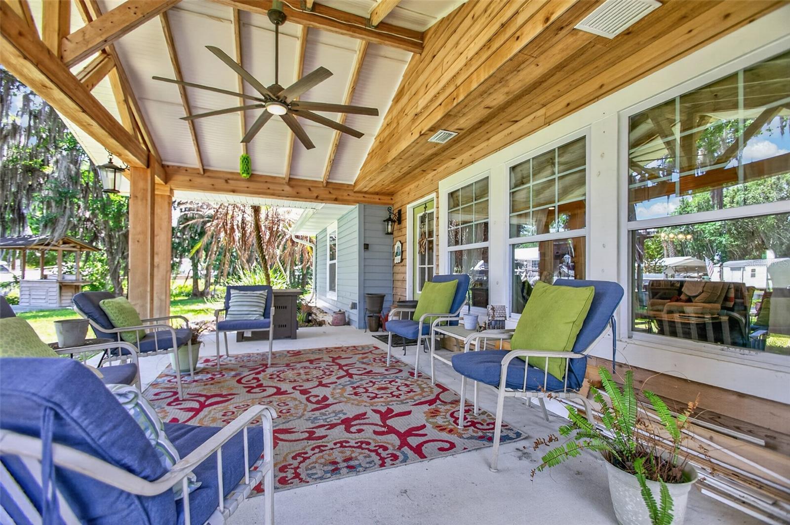 Image 4 of 43 For 137 & 135 Riverside Drive