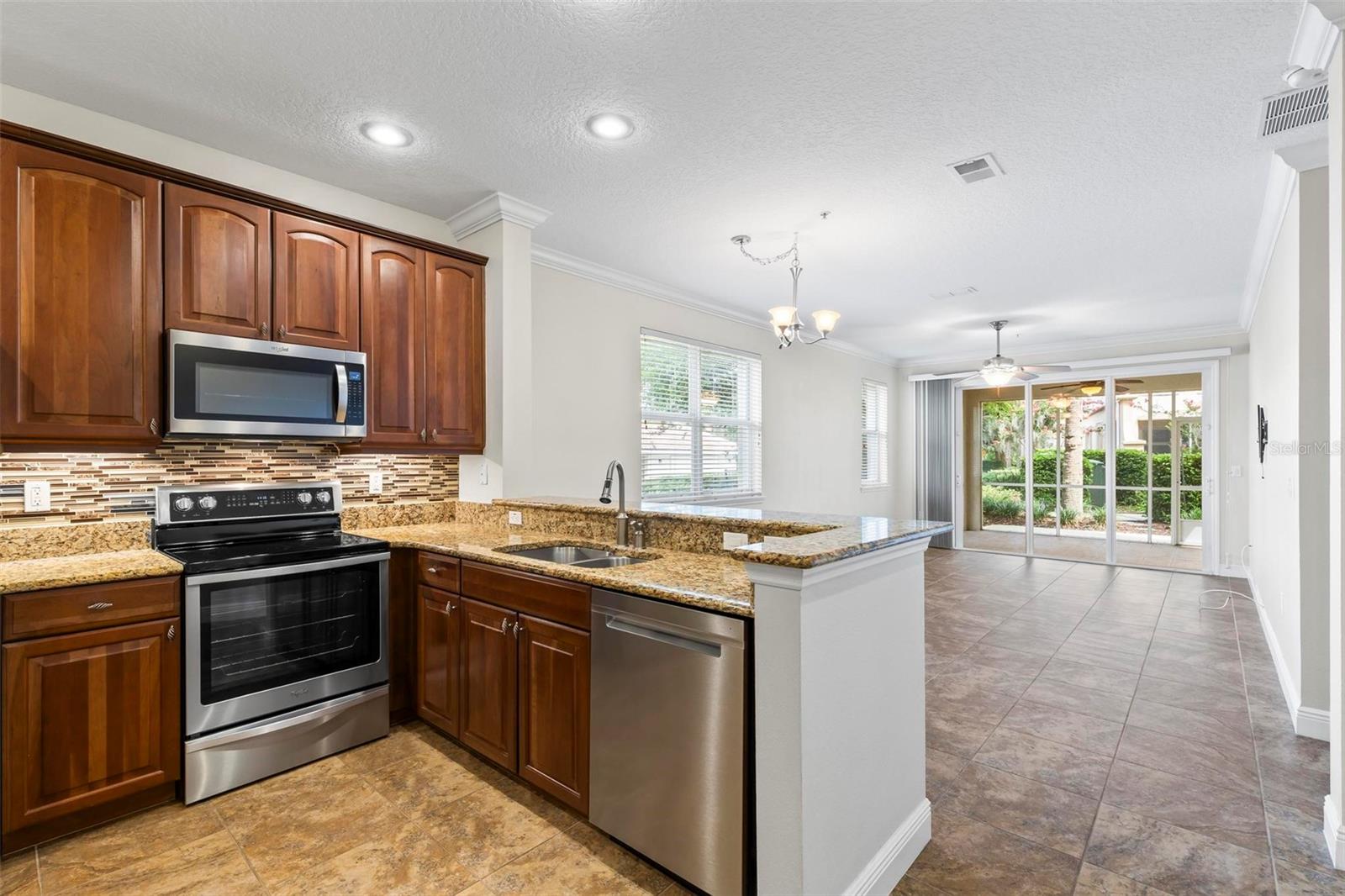 Image 13 of 55 For 45 Riverview Bend S 1911