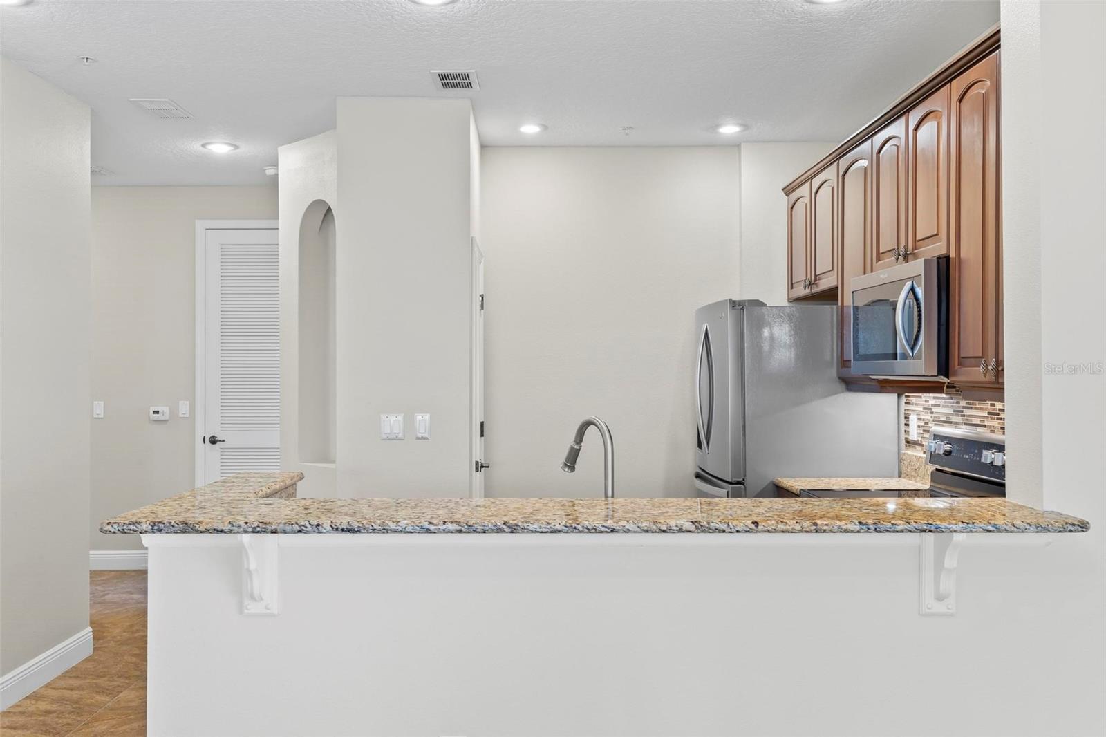 Image 17 of 55 For 45 Riverview Bend S 1911