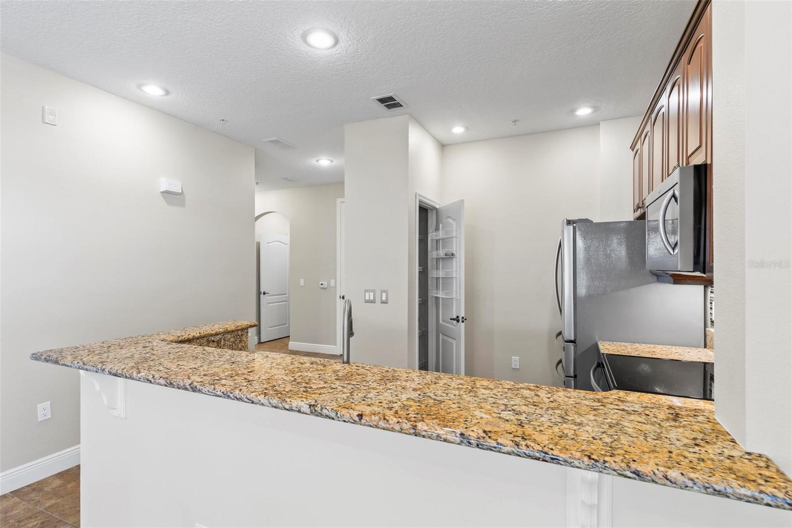 Image 18 of 55 For 45 Riverview Bend S 1911