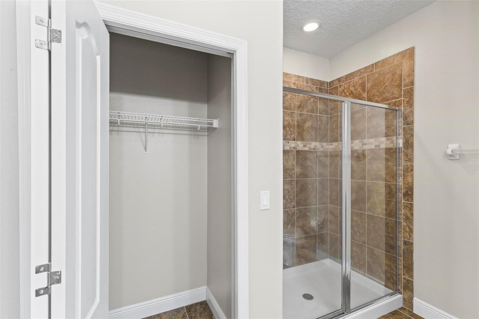 Image 52 of 55 For 45 Riverview Bend S 1911