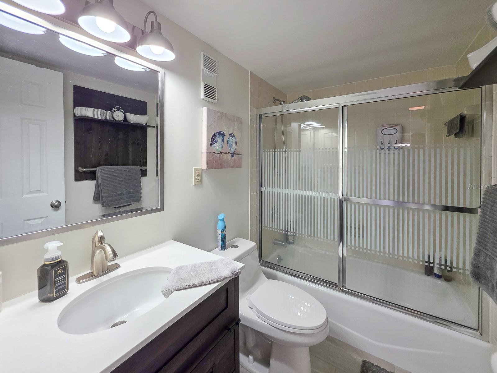 Image 25 of 41 For 1601 Central Avenue 202