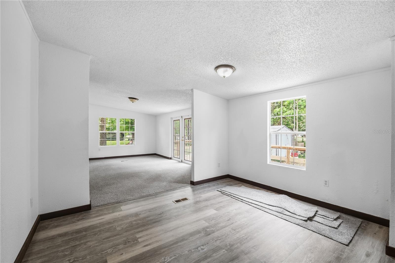 Image 21 of 54 For 4318 Deerfield Circle W