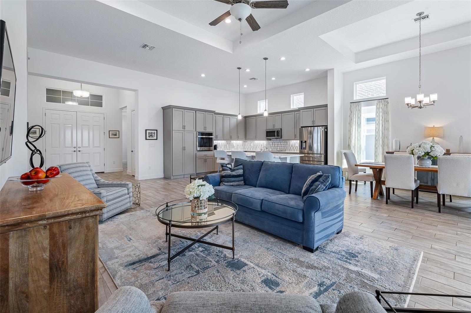 Image 14 of 62 For 16 Kingswood Court