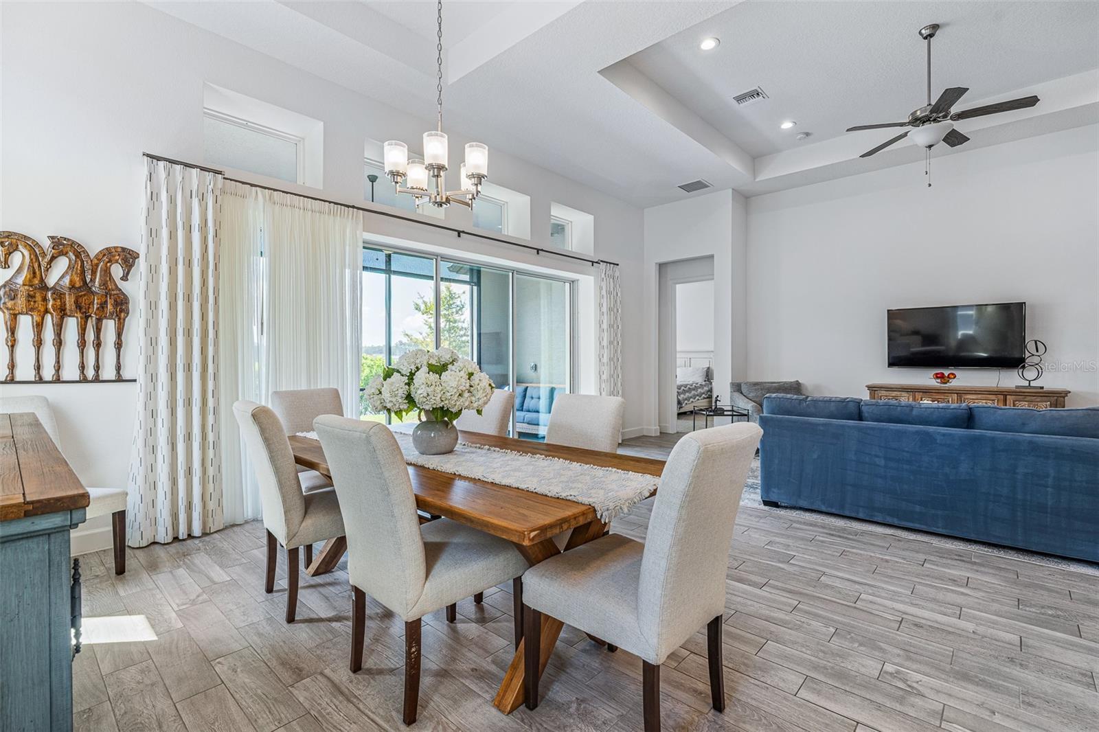 Image 18 of 62 For 16 Kingswood Court