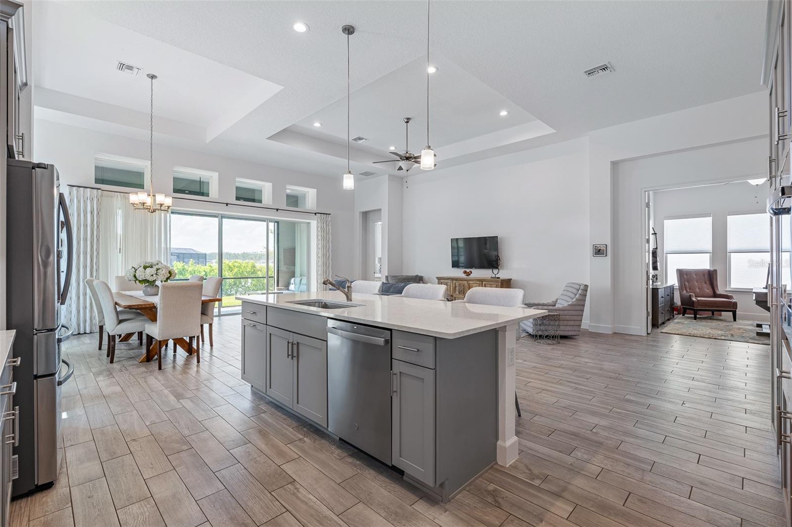 Image 21 of 62 For 16 Kingswood Court