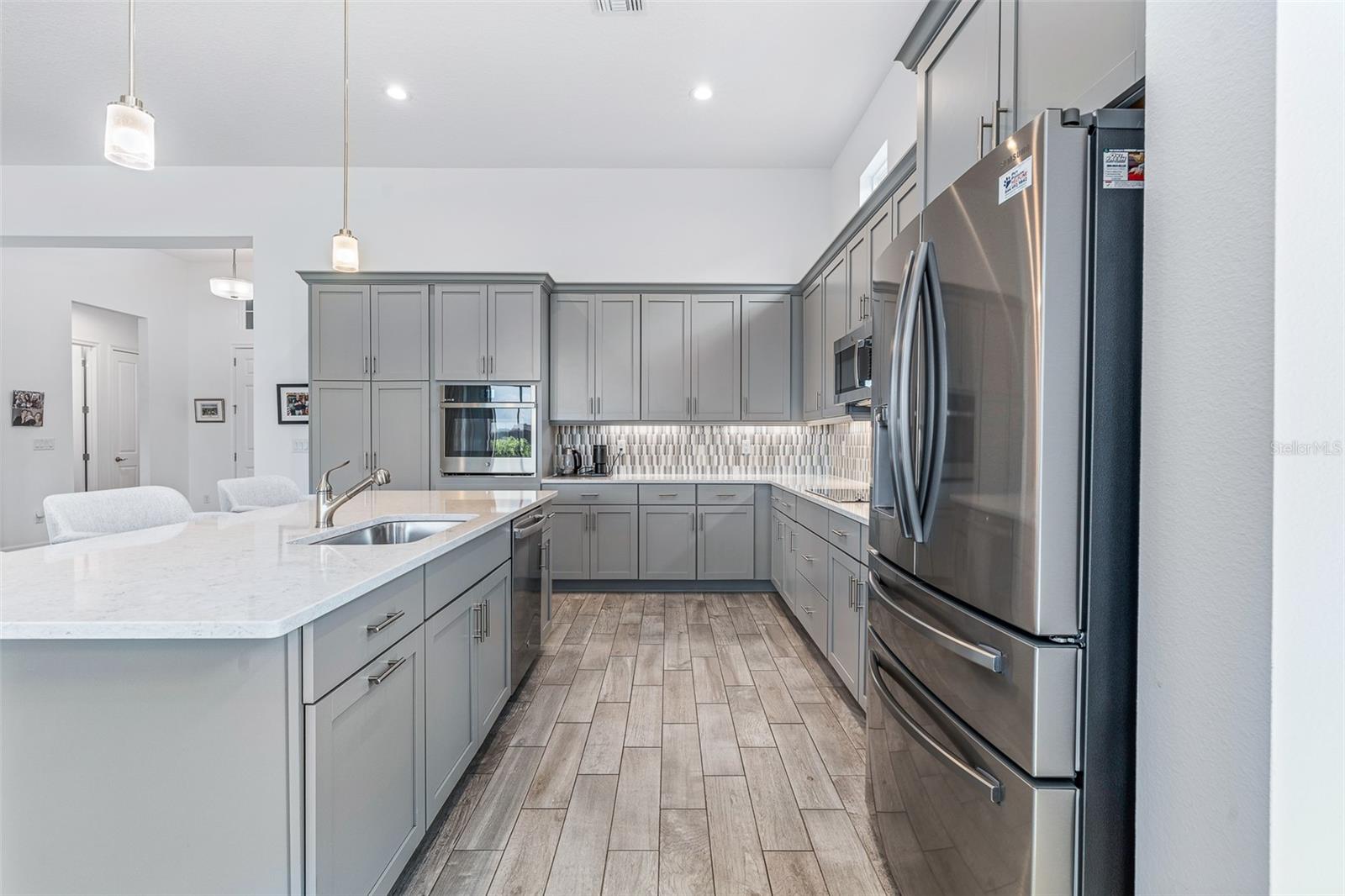 Image 22 of 62 For 16 Kingswood Court