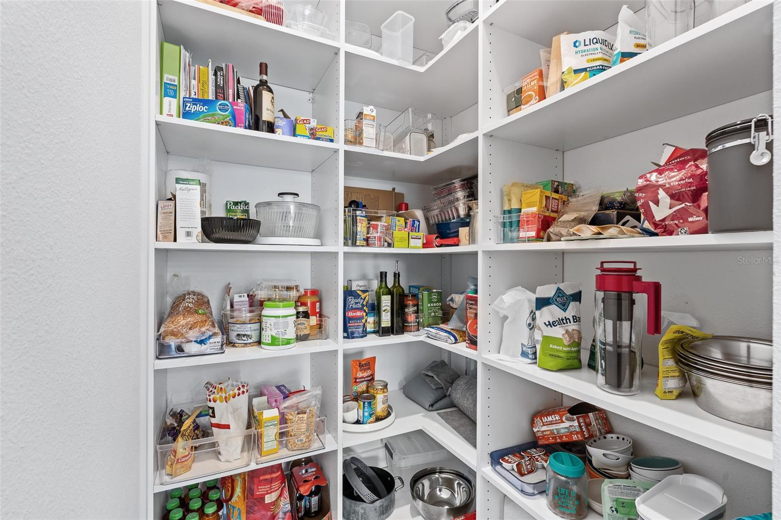 Image 25 of 62 For 16 Kingswood Court