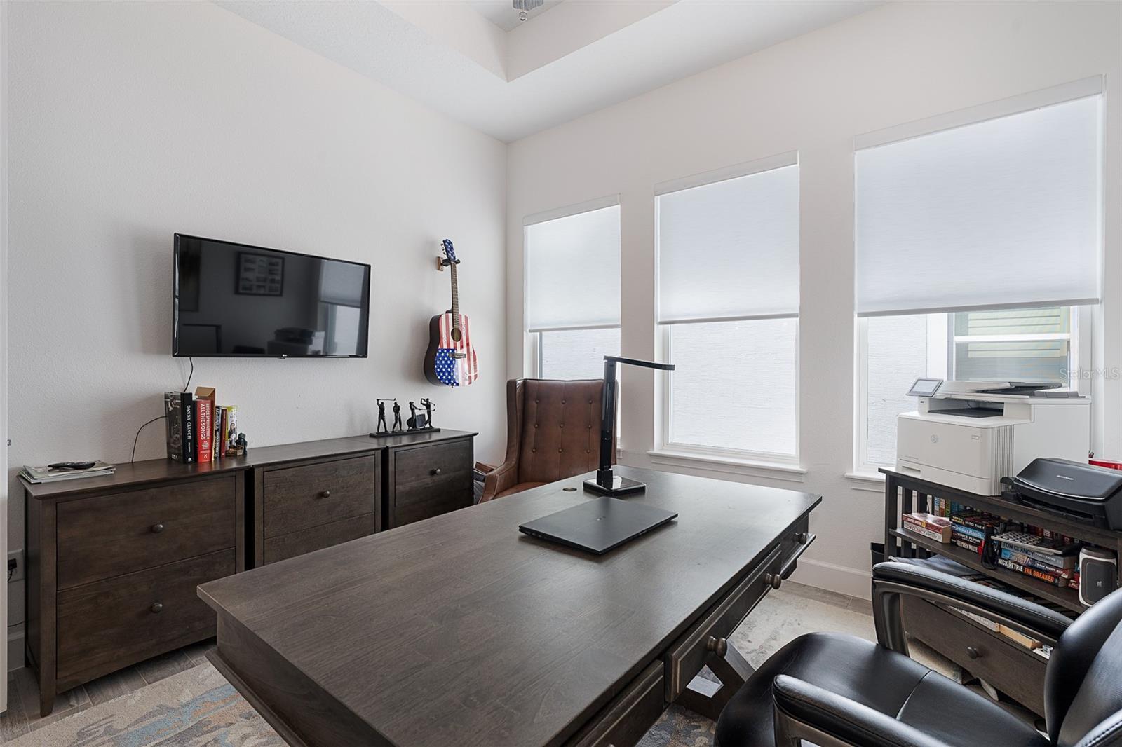 Image 28 of 62 For 16 Kingswood Court